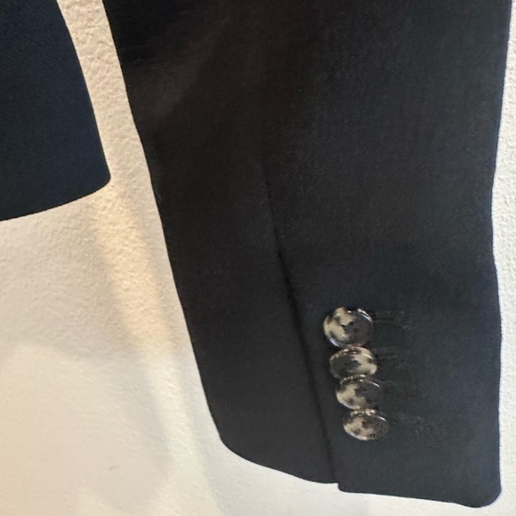 Aritzia Classic Black Blazer - Picture 4 of 4